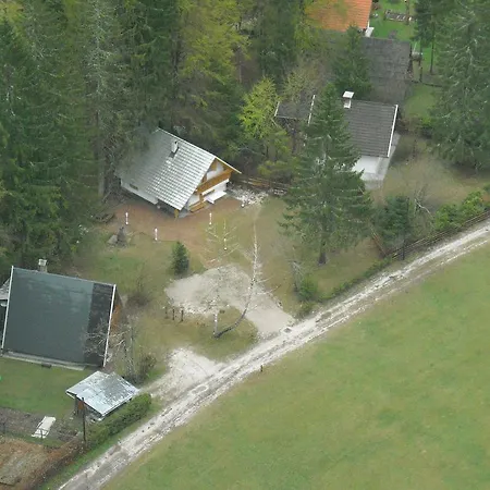 House Kaja Nyaraló *