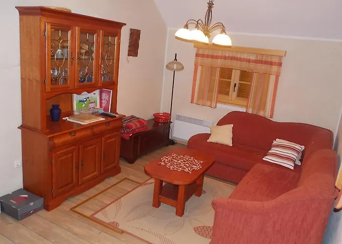 House Kaja * מויסטראנה