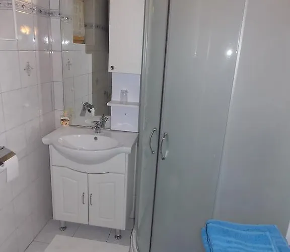 House Kaja * מויסטראנה